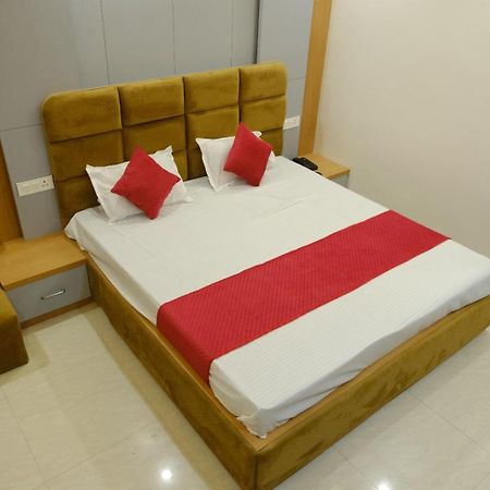 Hotel Golden Continental Deoghar Exteriér fotografie