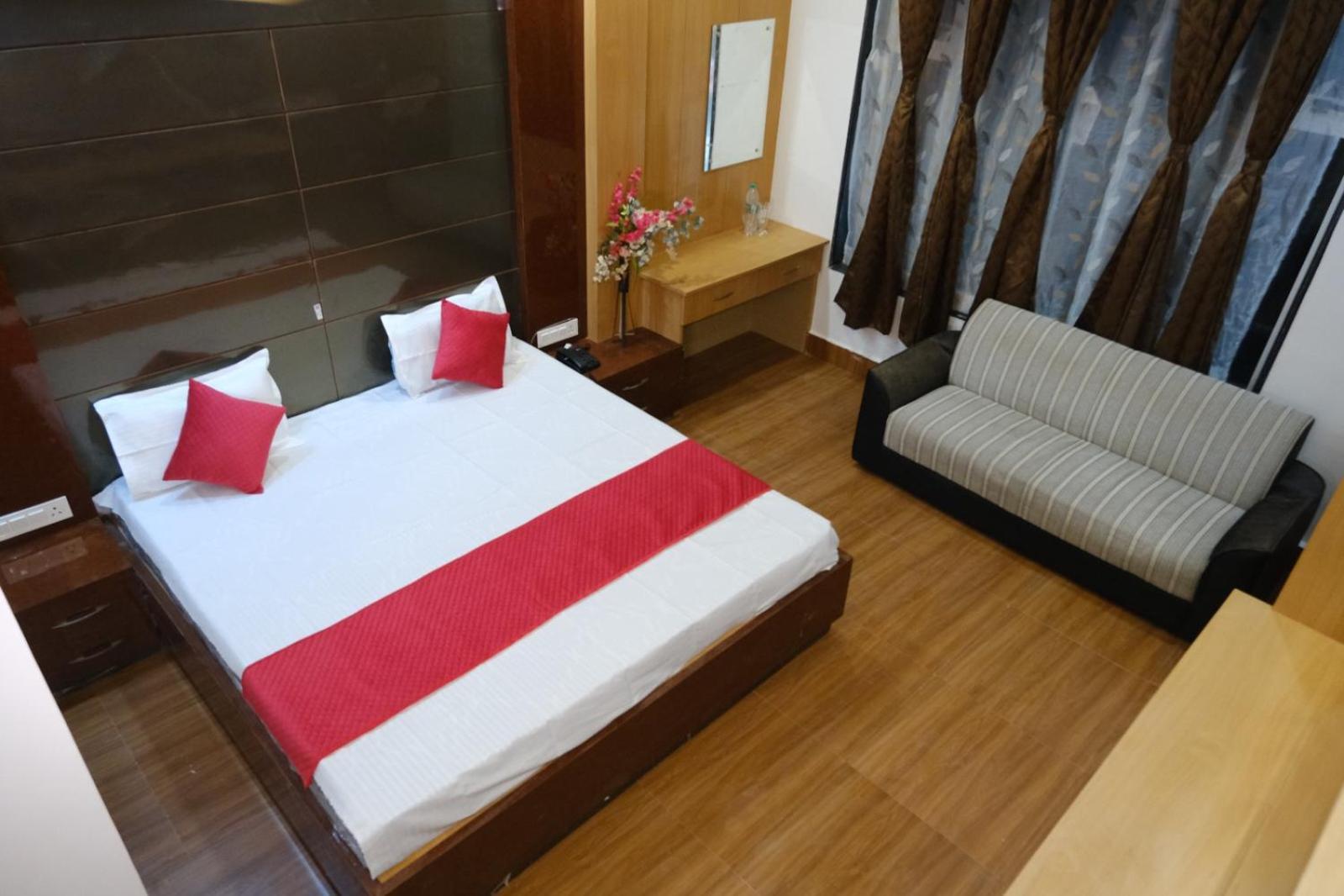 Hotel Golden Continental Deoghar Exteriér fotografie
