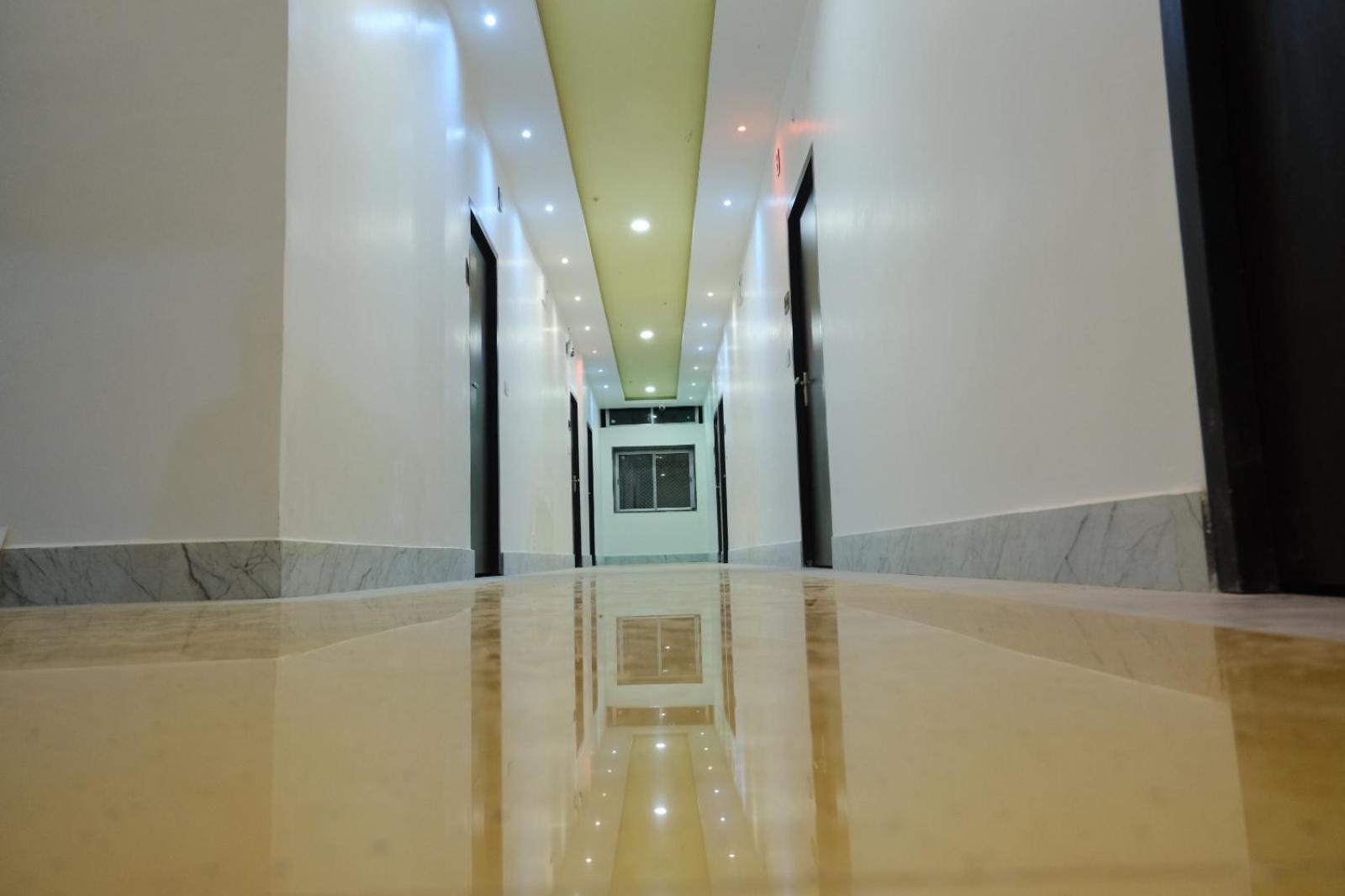 Hotel Golden Continental Deoghar Exteriér fotografie