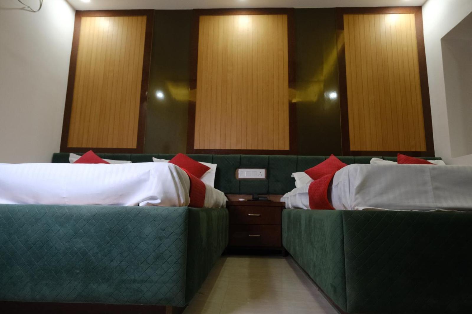 Hotel Golden Continental Deoghar Exteriér fotografie