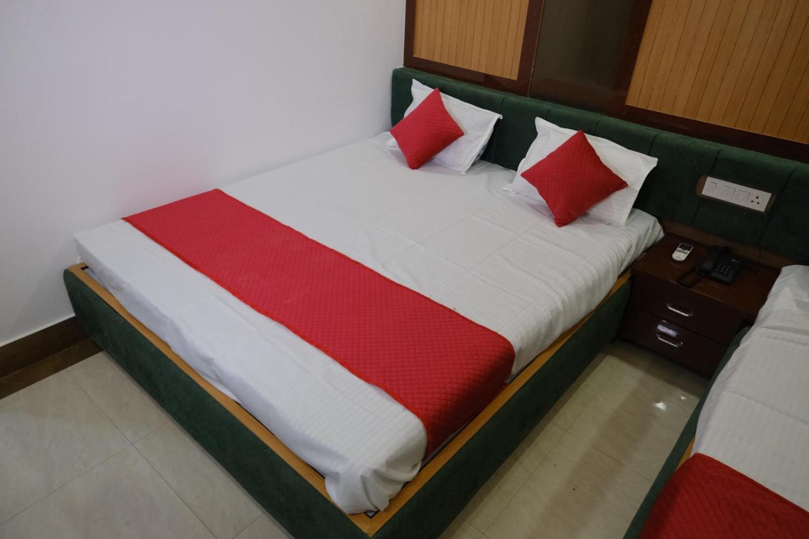 Hotel Golden Continental Deoghar Exteriér fotografie